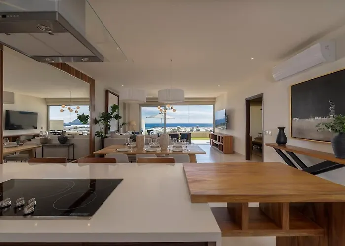 Ferienhaus Terrace With Arch Views, Pool, Bbq & Gear